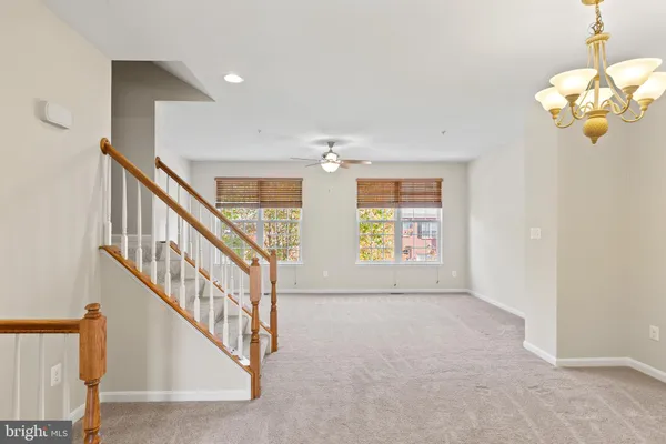 $2,400 | 43617 Marguerite Street, California, MD 20619