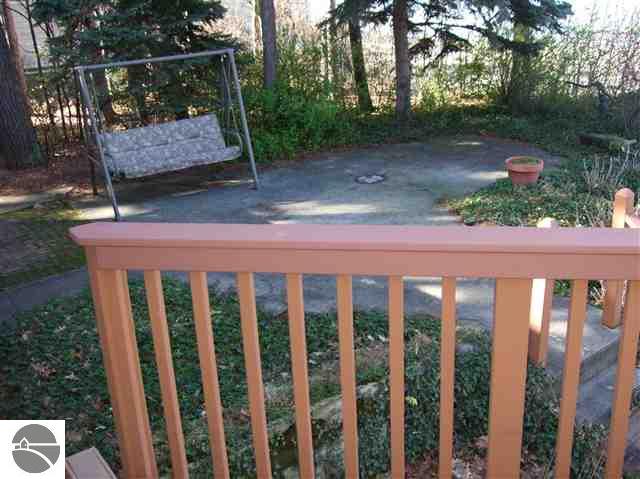 7331 Deepwater Point Road Williamsburg, MI 49690 - Photo 12 of 19 1735137-11.JPG