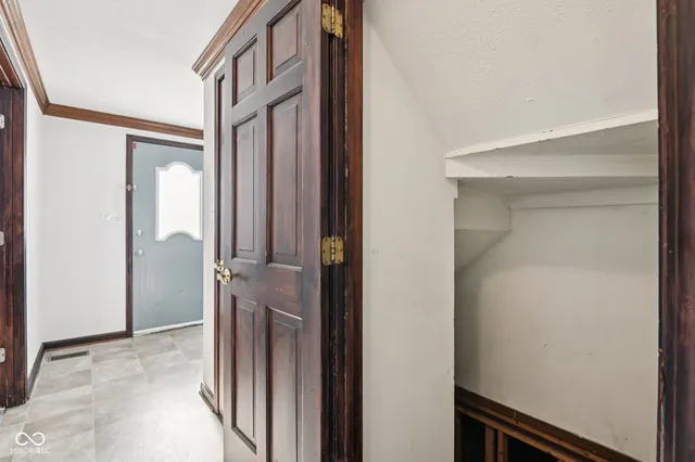 $2,900 | 218 West Main Street, Westfield, IN 46074