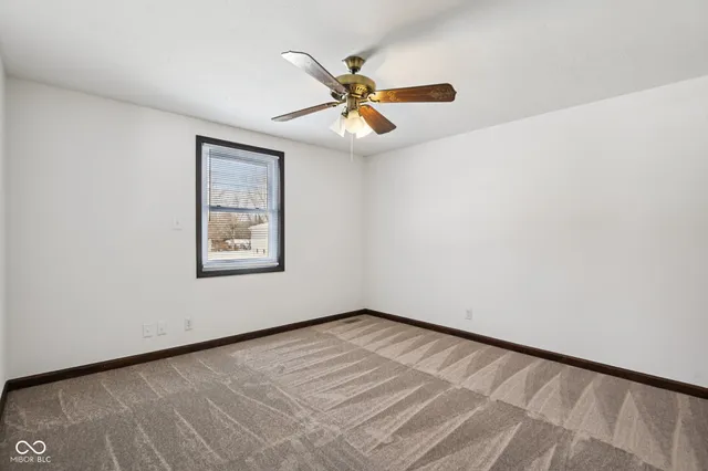 $2,900 | 218 West Main Street, Westfield, IN 46074