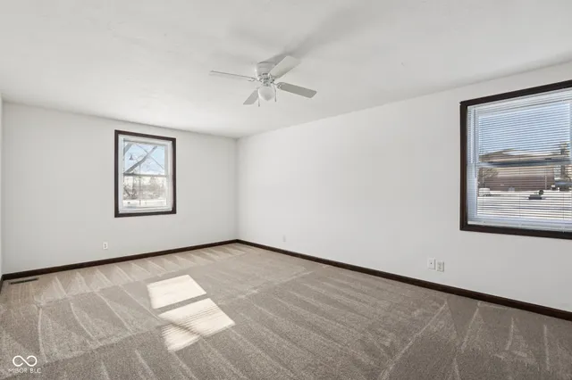 $2,900 | 218 West Main Street, Westfield, IN 46074