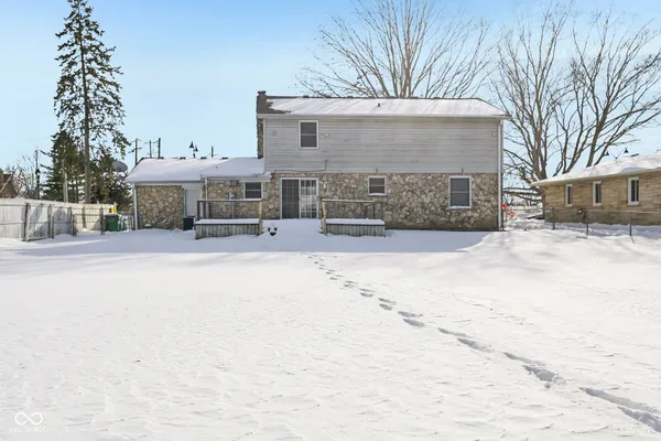 $2,495 | 218 West Main Street, Westfield, IN 46074