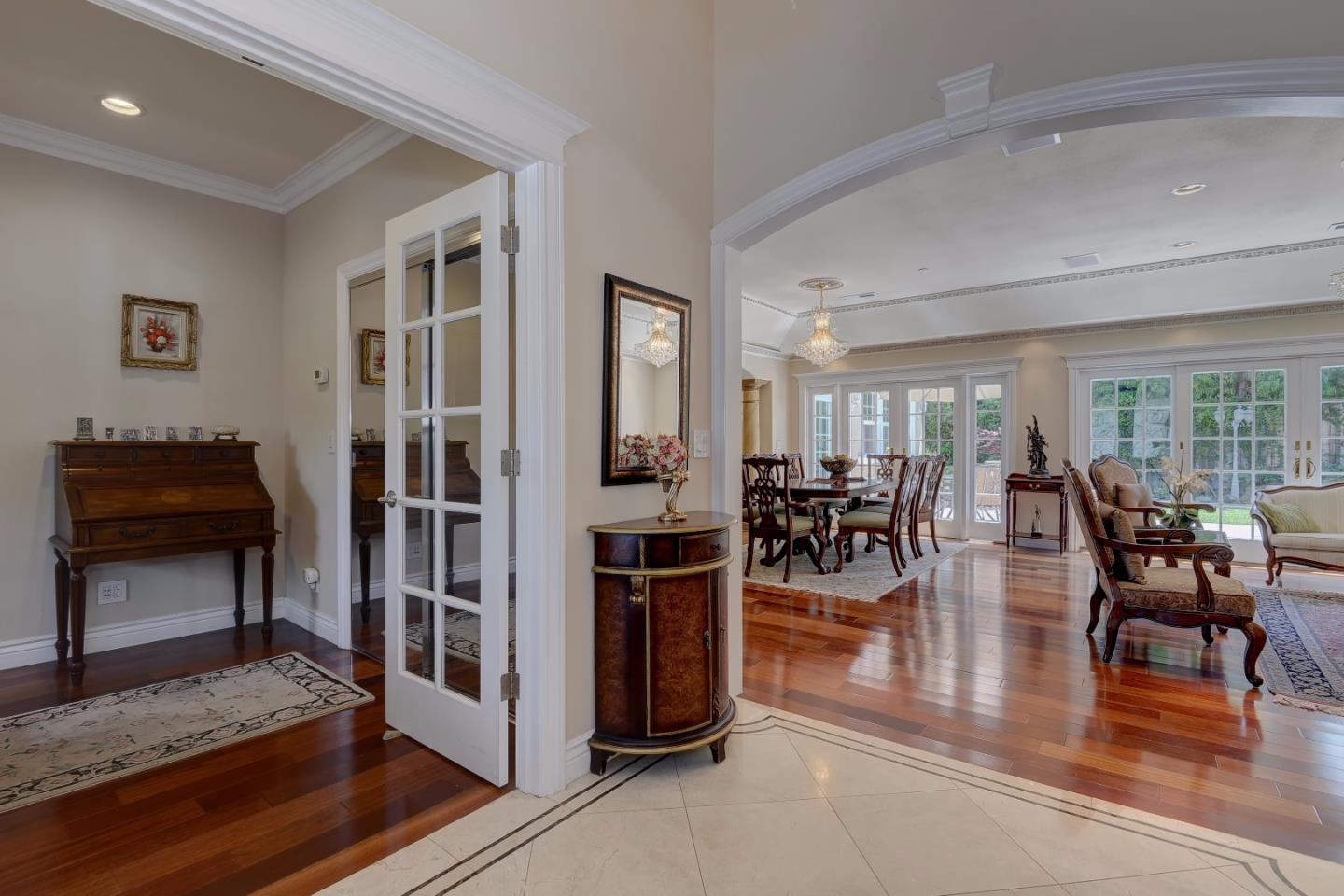 1042 Celilo Drive Sunnyvale, CA 94087 - Photo 4 of 27