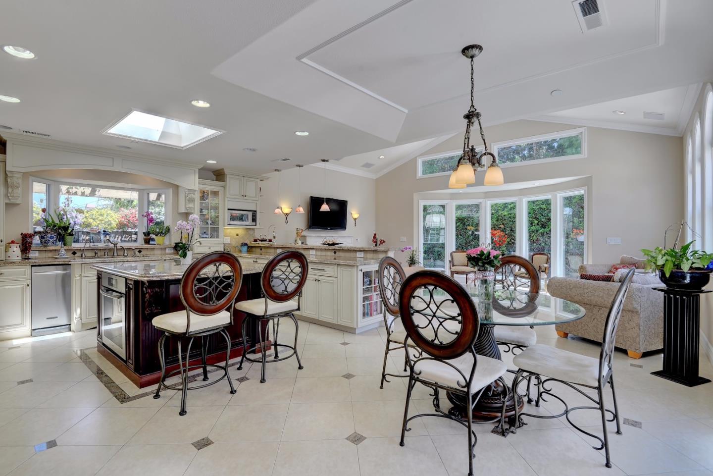 1042 Celilo Drive Sunnyvale, CA 94087 - Photo 8 of 27