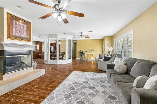 $294,999 | 421 East Street Jean The Baptist Street, Chalmette, LA 70043