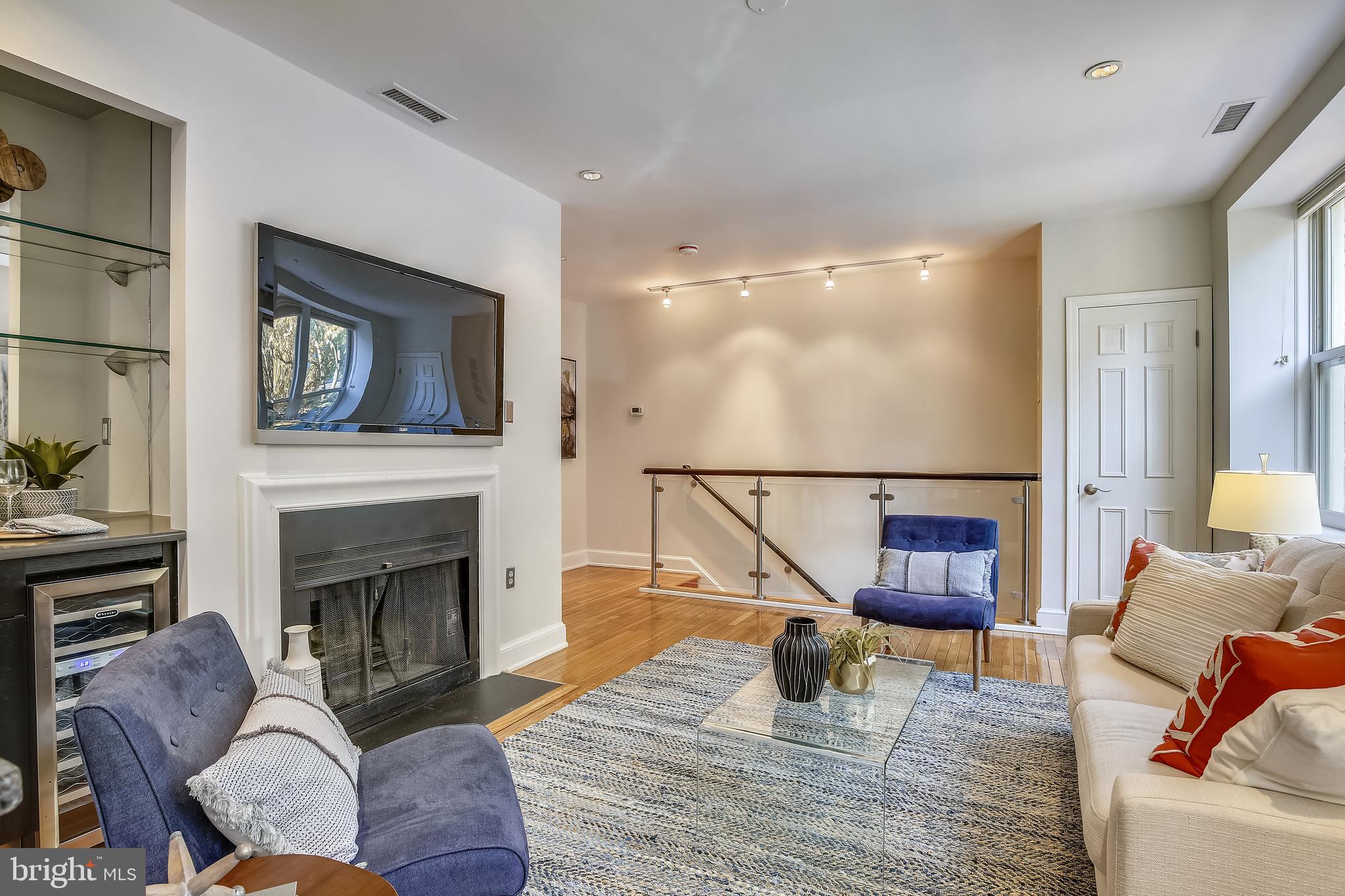 1916 17th Street Northwest, Unit 104 Washington, DC 20009 - Photo 6 of 36