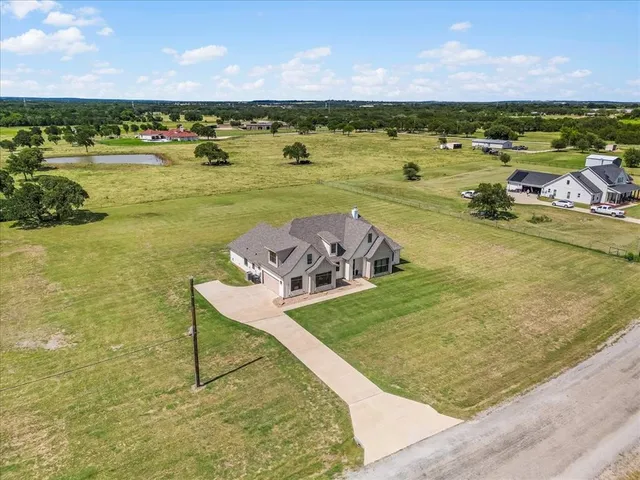 $625,000 | 108 A Stafford Trail, Weatherford, TX 76088