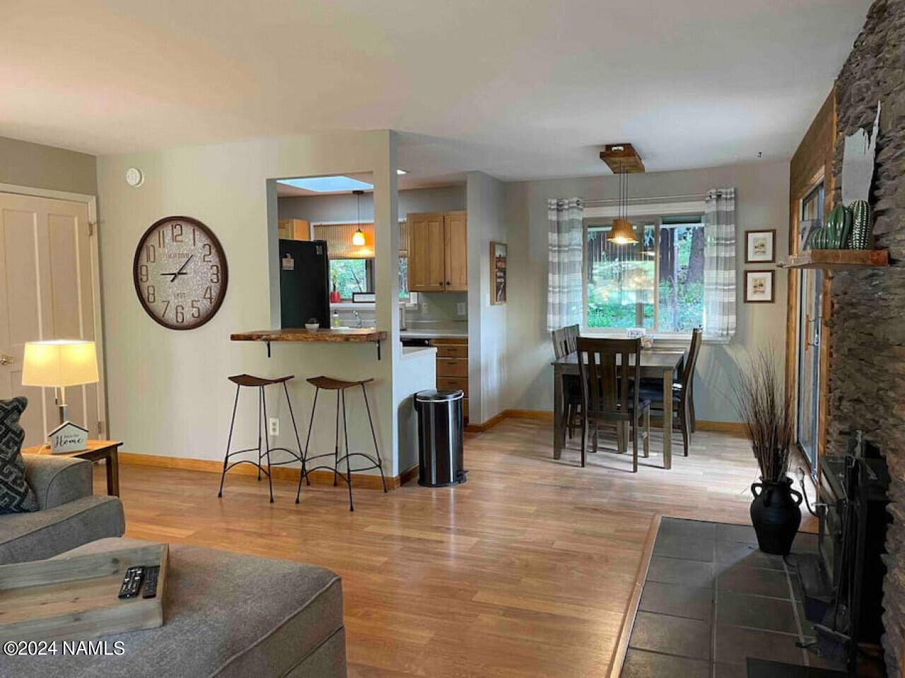 669 Cherokee Flagstaff, AZ 86005 - Photo 7 of 24 669Cherokee_40437_8