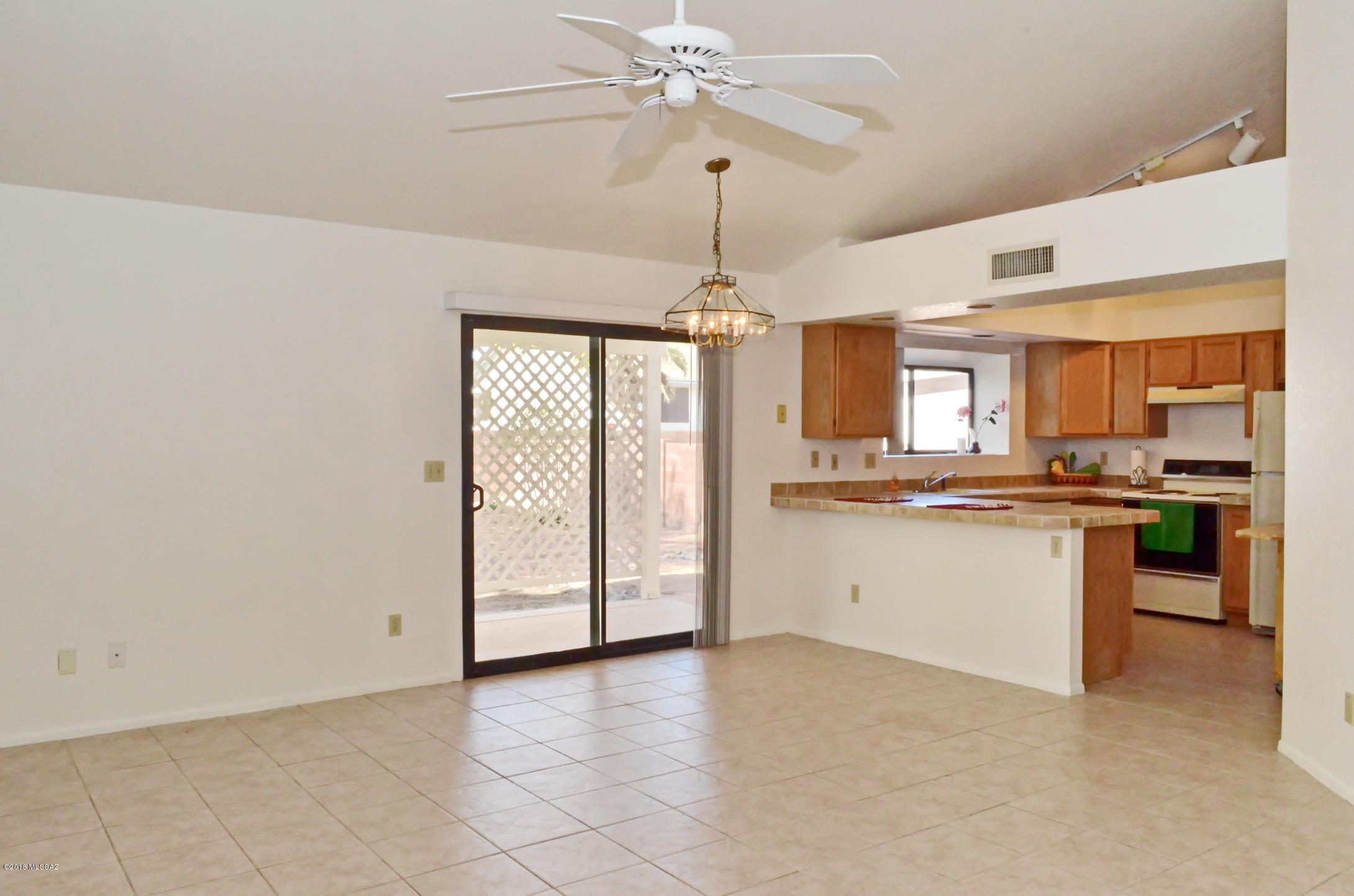 440 South Ridgefield Avenue Tucson, AZ 85748 - Photo 8 of 24