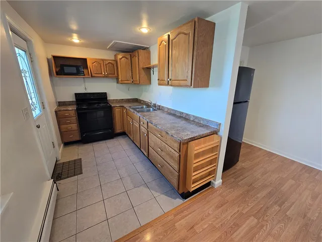 $1,750 | 180 South Main Street, Unit B, Burrillville, RI 02859