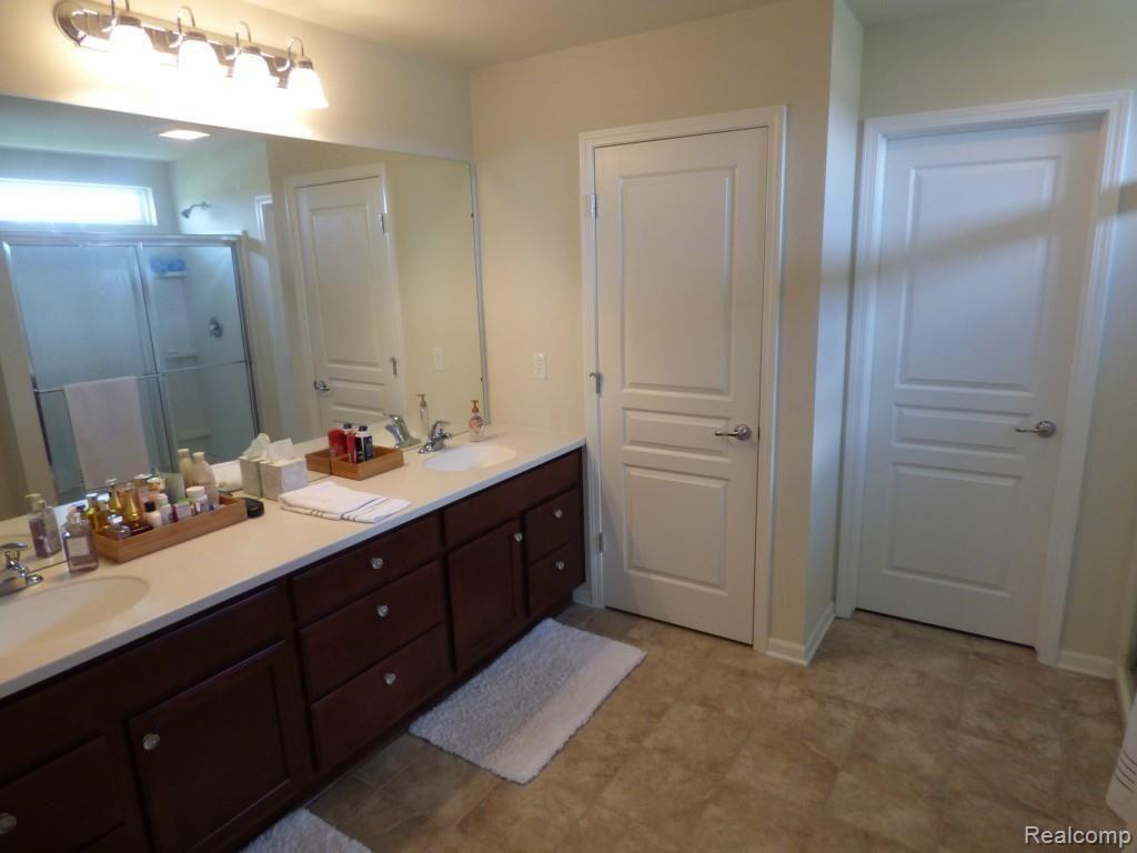 1842 Steeple Chase Road Canton, MI 48188 - Photo 30 of 47 P1230066.jpg