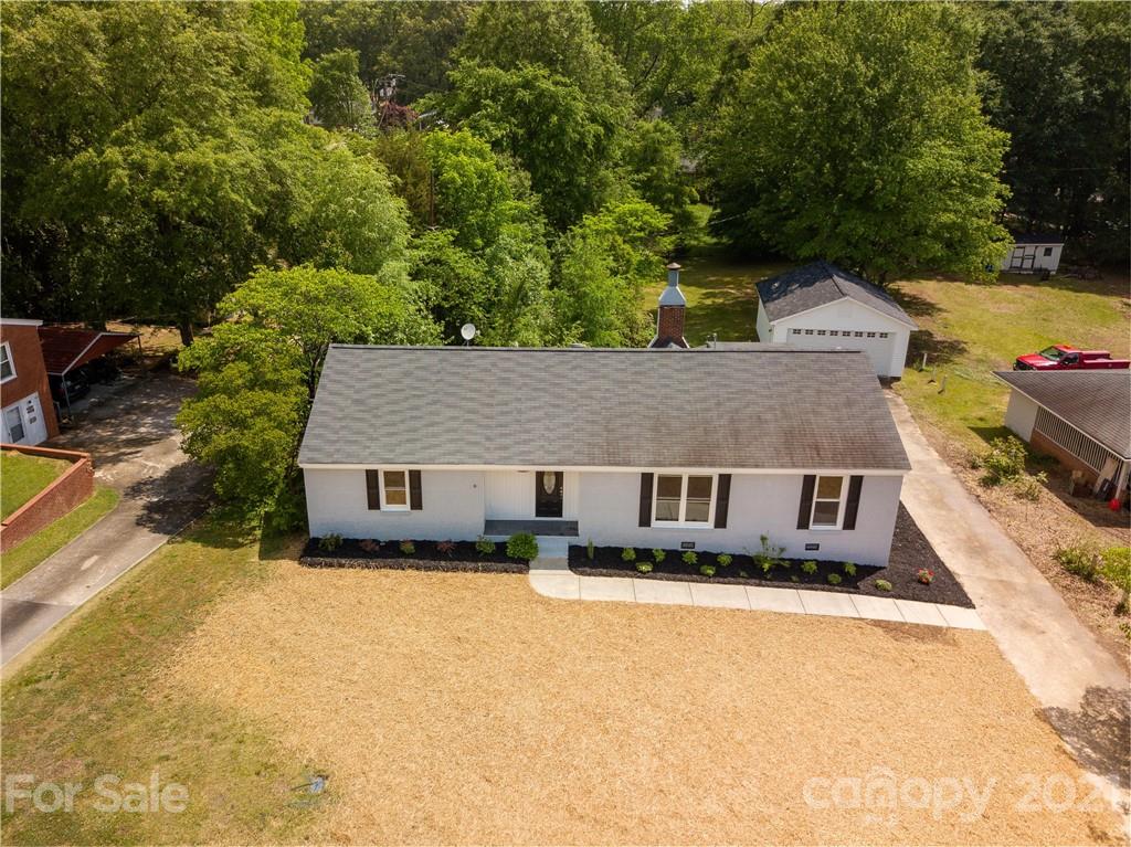 613 Gillsbrook Road Lancaster, SC 29720 - Photo 3 of 32 Gallery Image 3