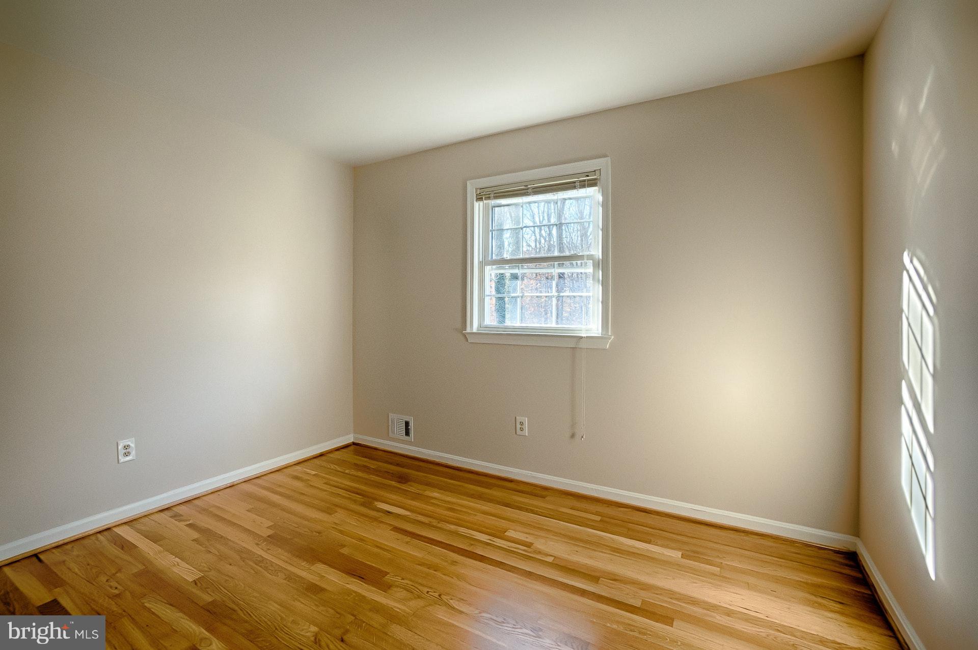 6702 Coachman Drive Springfield, VA 22152 - Photo 22 of 35 Bedroom 3