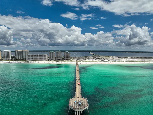 $885,000 | 3101 P.G.A Boulevard, Navarre, FL 32566