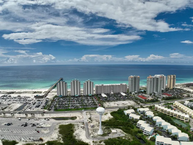 $860,000 | 3101 P.G.A Boulevard, Navarre, FL 32566