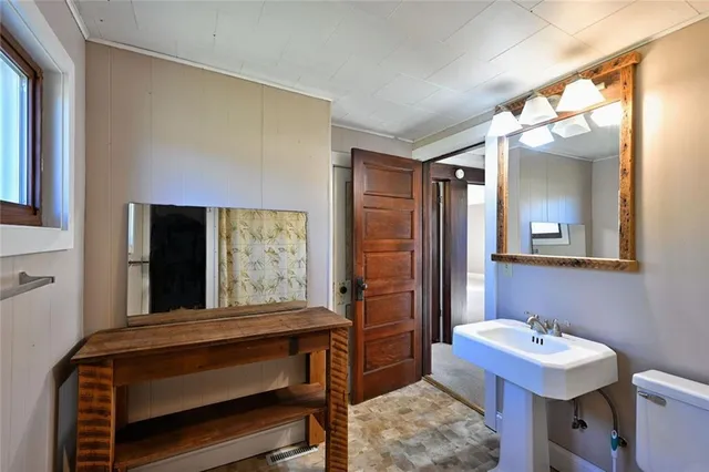 $449,900 | W501 East River Road, Bass Lake, WI 54843