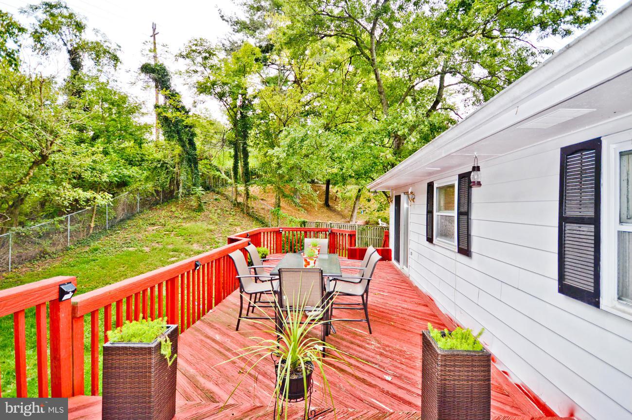 2001 Arona Road Fort Washington, MD 20744 - Photo 26 of 29 Extended Deck