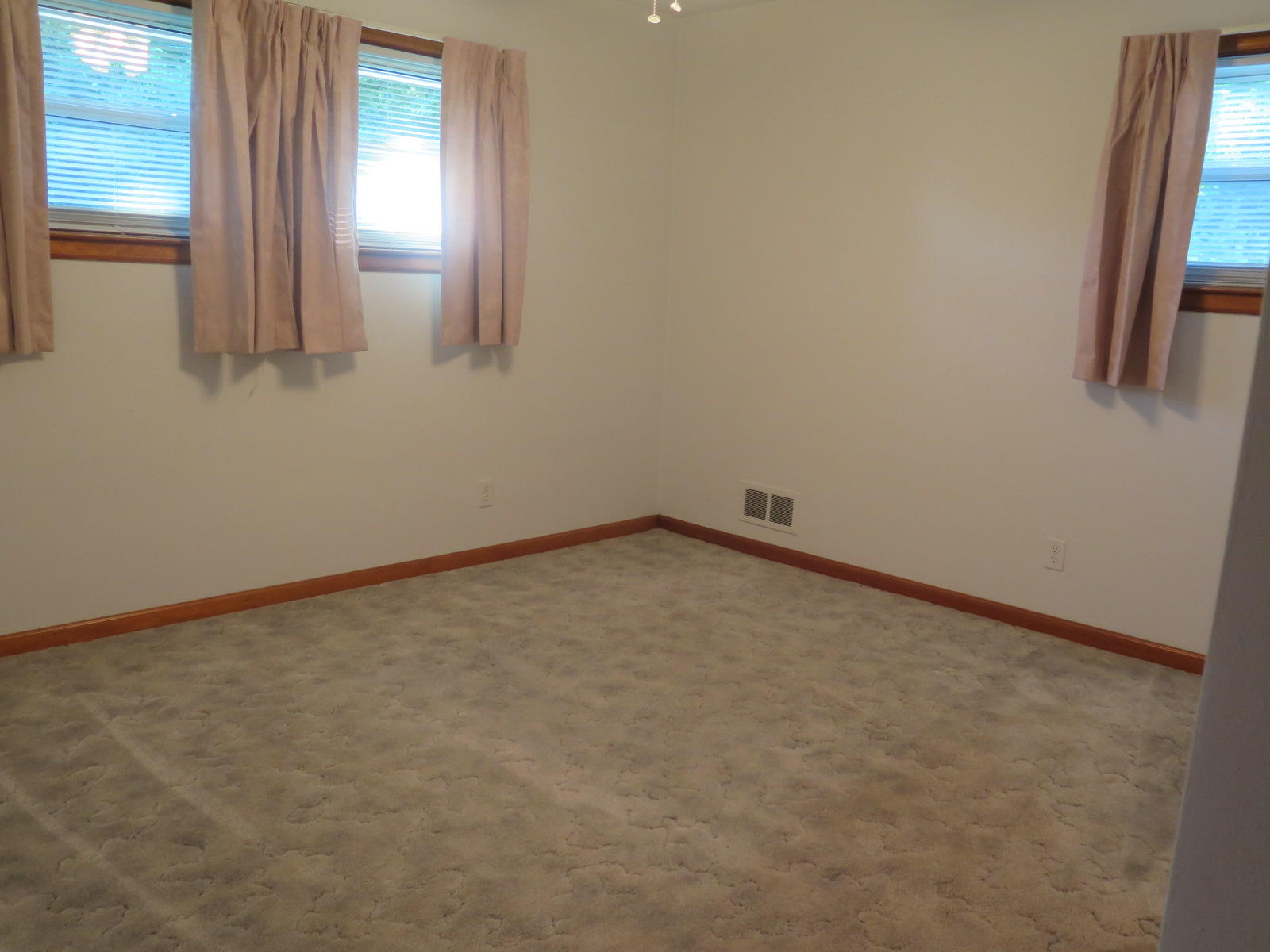 470 Blue Ridge Drive Blue Ridge, VA 24064 - Photo 9 of 17 Master Bedroom