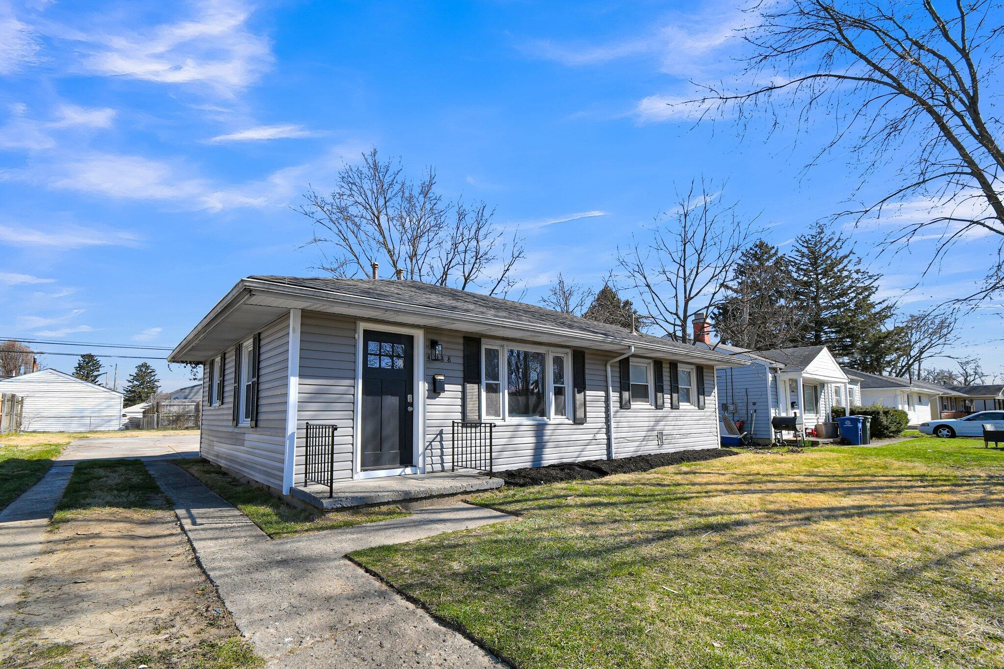 4538 Grimsby Road Columbus, OH 43227 - Photo 3 of 21 4-web-or-mls-4538-grimsby-rd