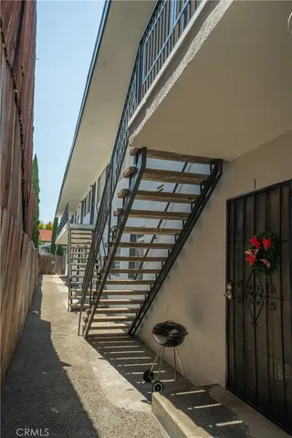 $2,150,000 | 615 Cerritos Avenue, Long Beach, CA 90802