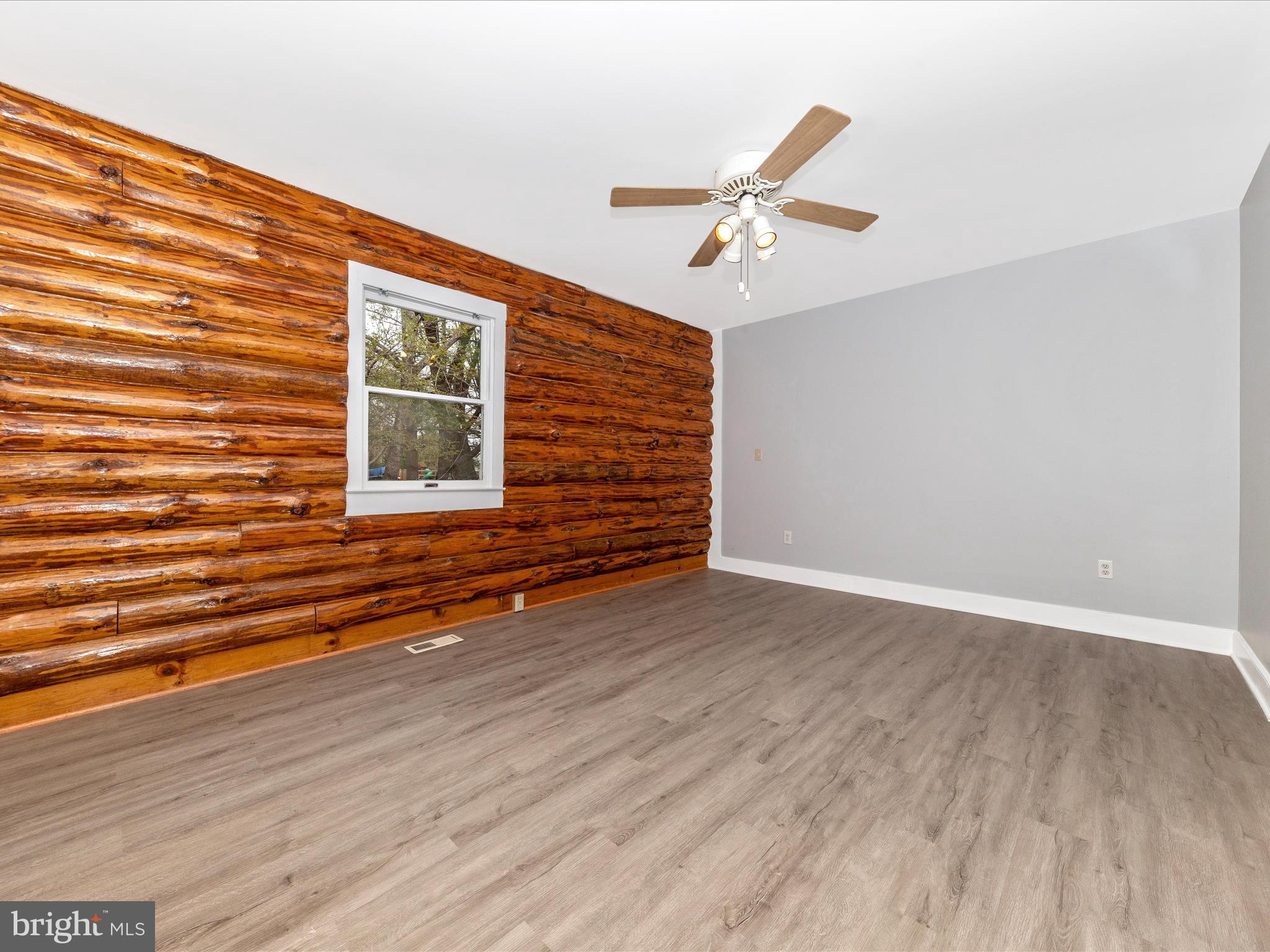 9513 Huntmaster Road Gaithersburg, MD 20882 - Photo 21 of 51 wooden floor in an empty room