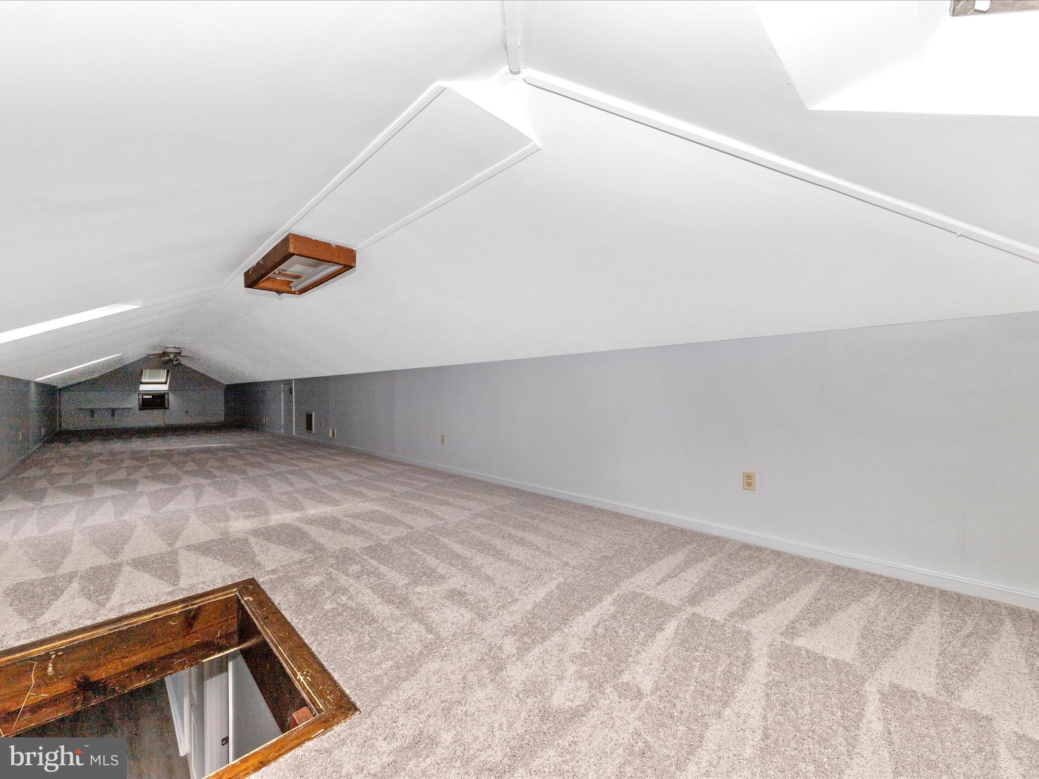 9513 Huntmaster Road Gaithersburg, MD 20882 - Photo 24 of 51 a view of empty room