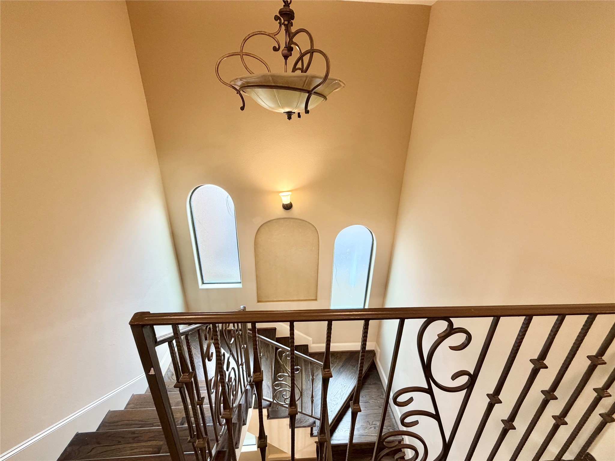 508 Knox Street Houston, TX 77007 - Photo 24 of 25 a view of entryway