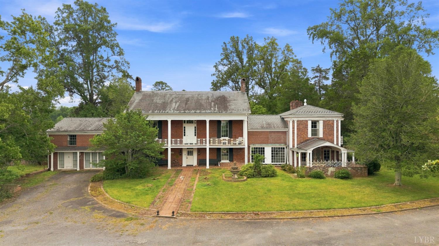 841 Earley Farm Road Amherst, VA 24521 - Photo 4 of 99 Gallery Image 4