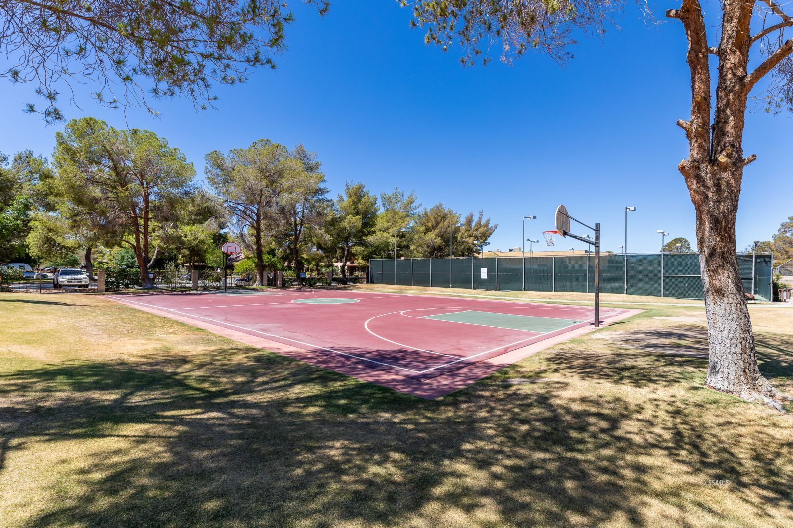 418 Tepatitlan Court Ridgecrest, CA 93555 - Photo 38 of 40 a view of outdoor space and yard