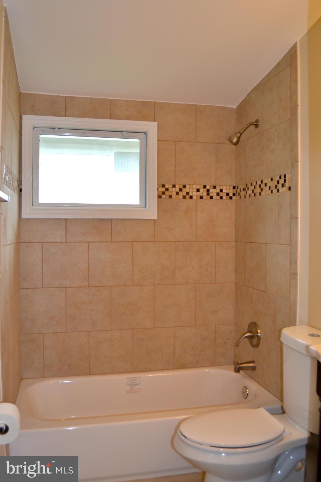 8416 Charlton Road Randallstown, MD 21133 - Photo 19 of 30 Main Floor Hall Bath