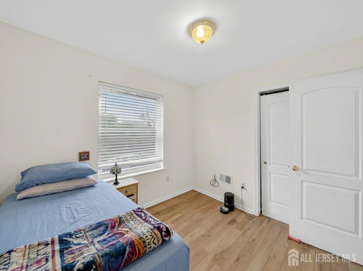 112 Commerce Street Perth Amboy, NJ 08861 - Photo 20 of 33