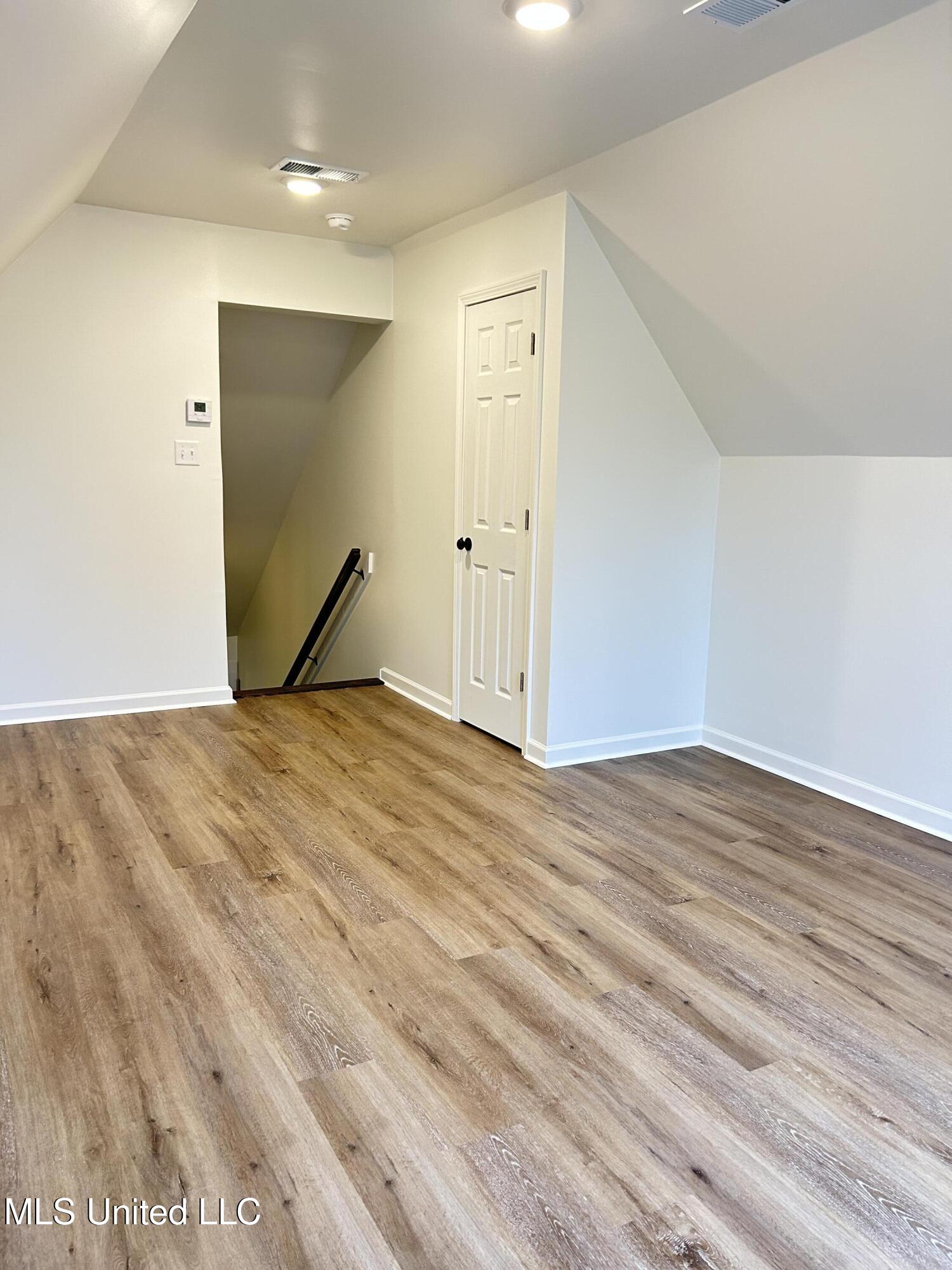 781 Cedar Trace Circle Hernando, MS 38632 - Photo 17 of 22 Upstairs fourth bedroom