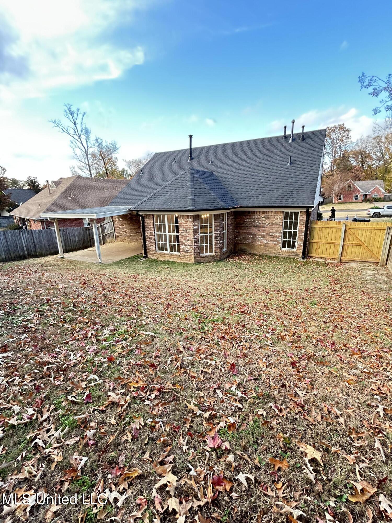 781 Cedar Trace Circle Hernando, MS 38632 - Photo 4 of 22 Fenced backyard