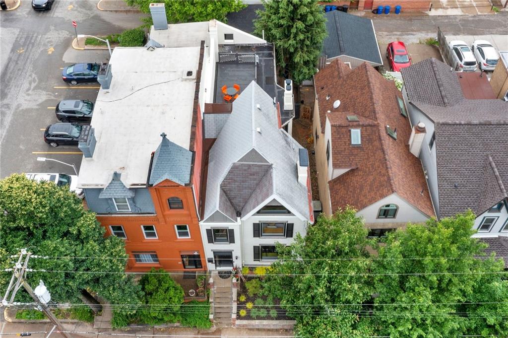 720 Ivy Street Pittsburgh, PA 15232 - Photo 48 of 50 an aerial view of a house