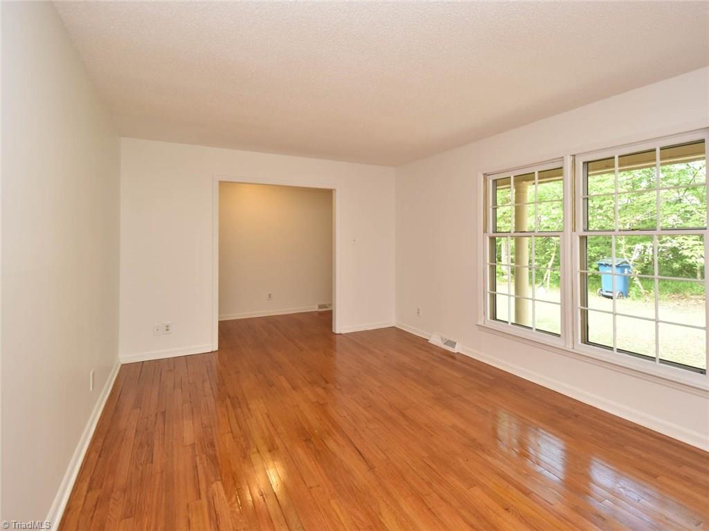 2819 Roland Road Greensboro, NC 27407 - Photo 4 of 20 Gallery Image 4