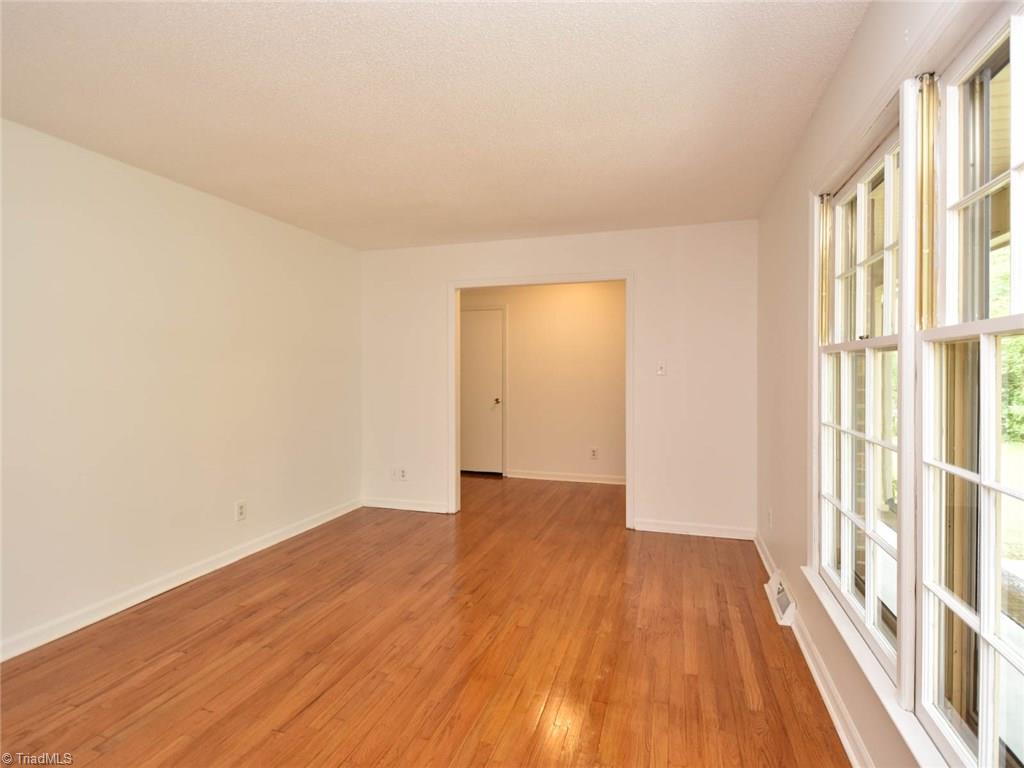2819 Roland Road Greensboro, NC 27407 - Photo 5 of 20 Gallery Image 5