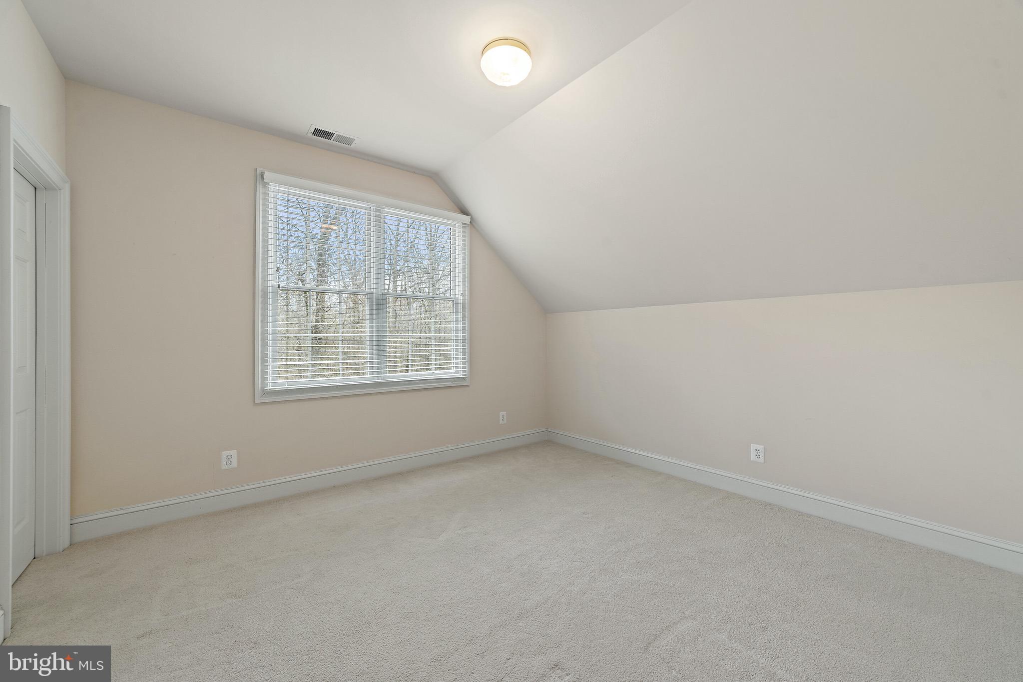 5462 Free State Road Marshall, VA 20115 - Photo 33 of 58 an empty room with a window
