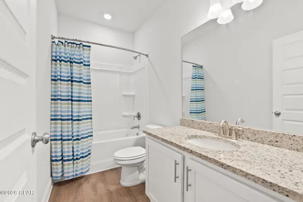 $500,000 | 140 Martingale Loop, Lynn Haven, FL 32444