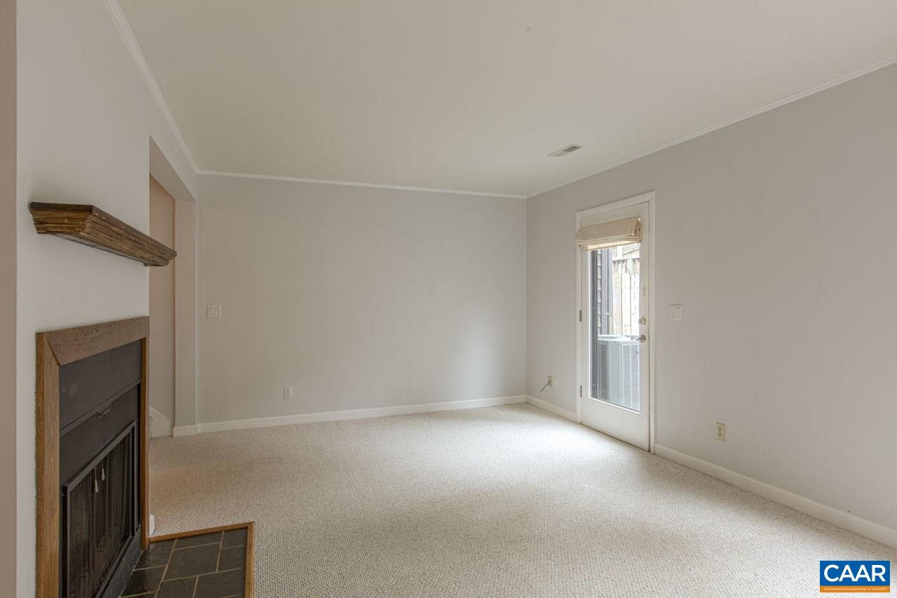 124 Blithe Court Charlottesville, VA 22901 - Photo 12 of 50 Gallery Image 12