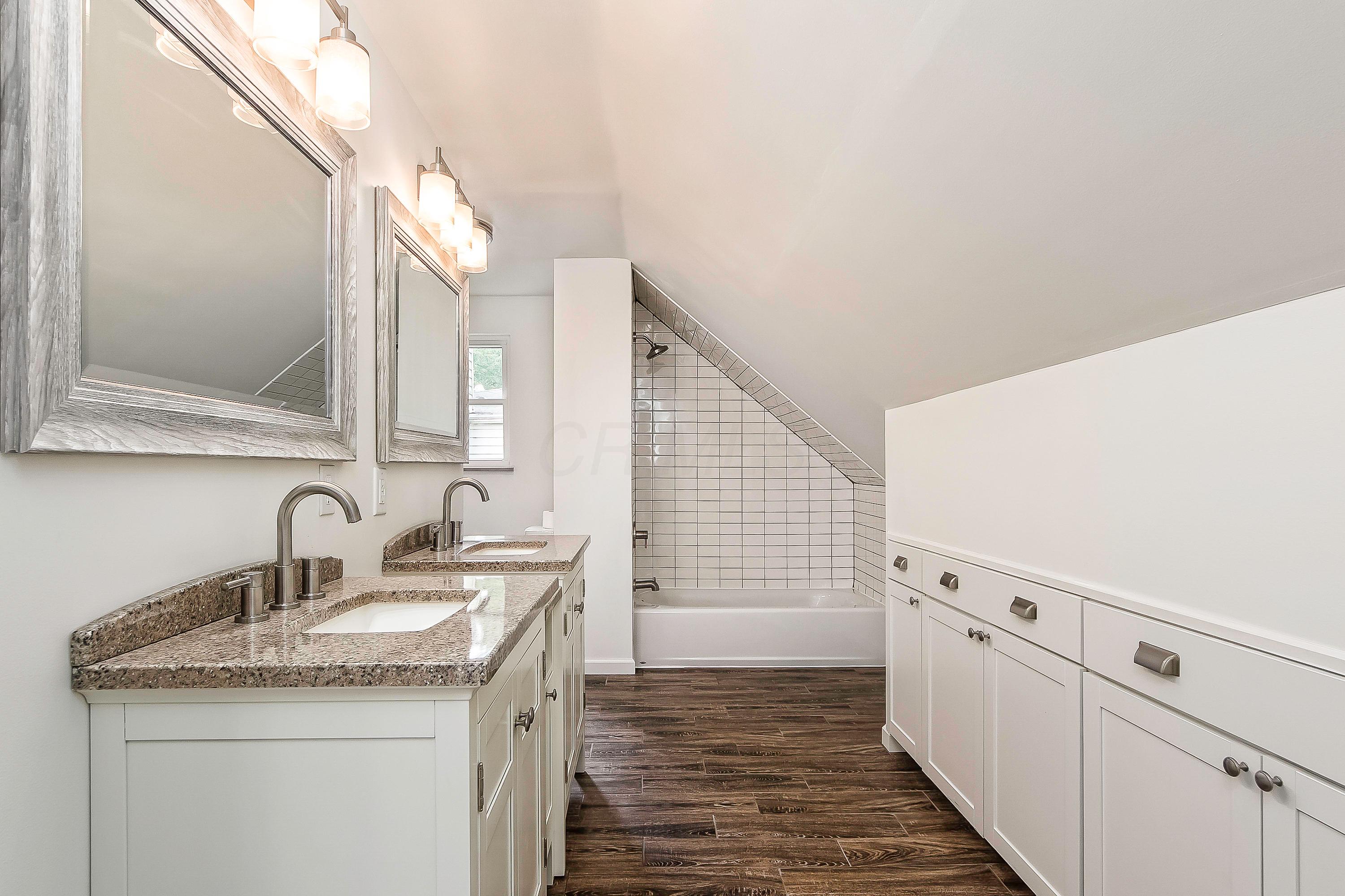 1885 Snouffer Road Columbus, OH 43085 - Photo 19 of 29 Gallery Image 19