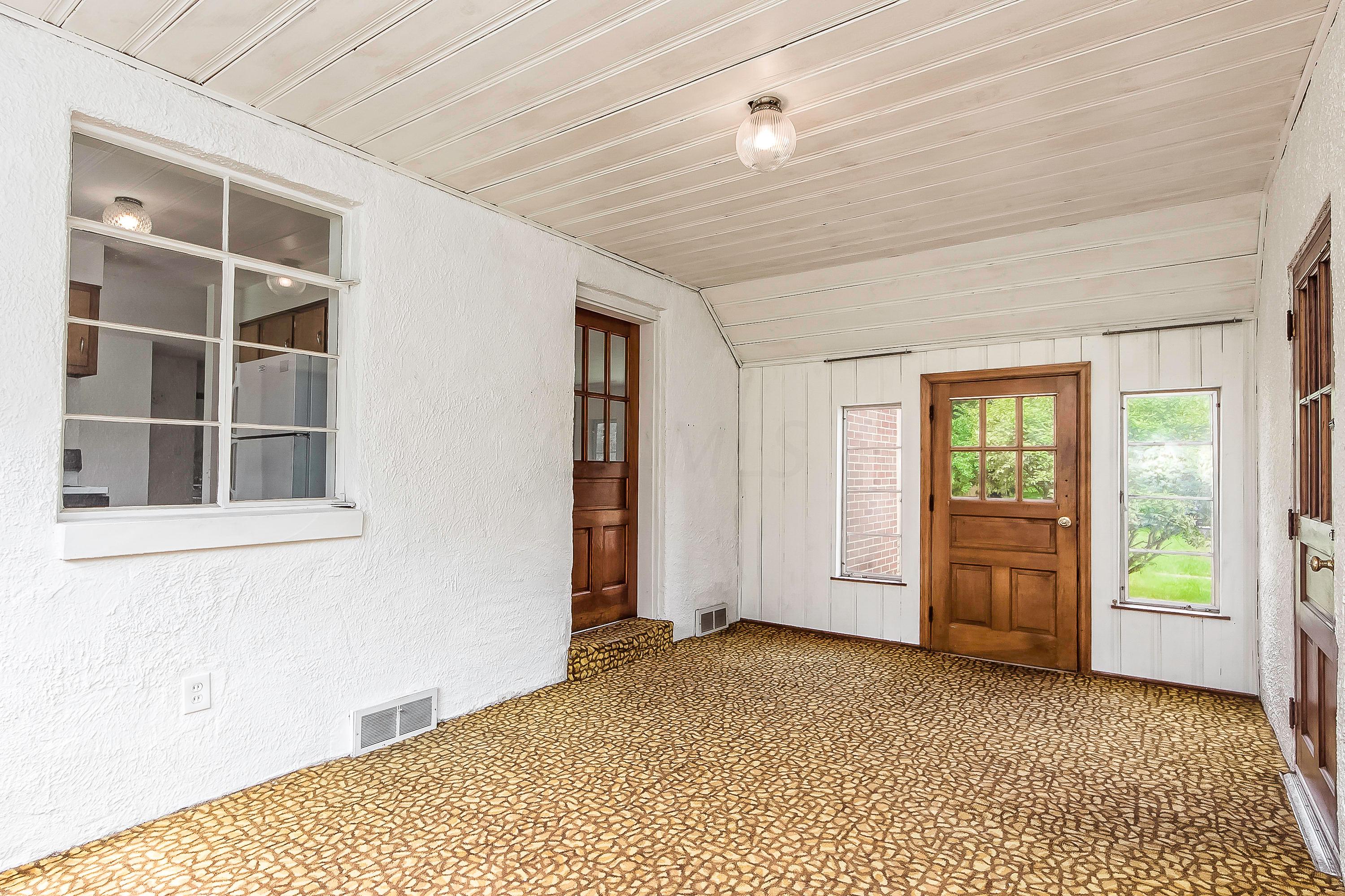 1885 Snouffer Road Columbus, OH 43085 - Photo 23 of 29 Gallery Image 23