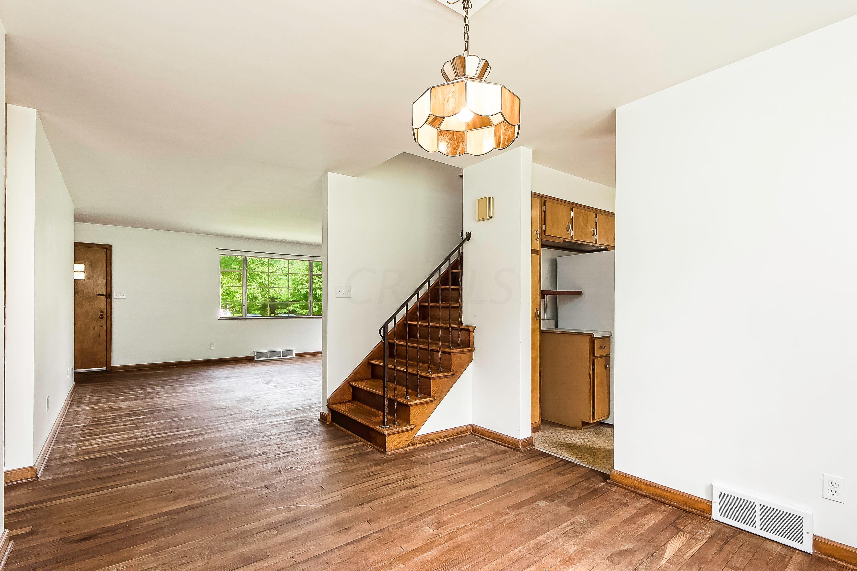 1885 Snouffer Road Columbus, OH 43085 - Photo 8 of 29 Gallery Image 8
