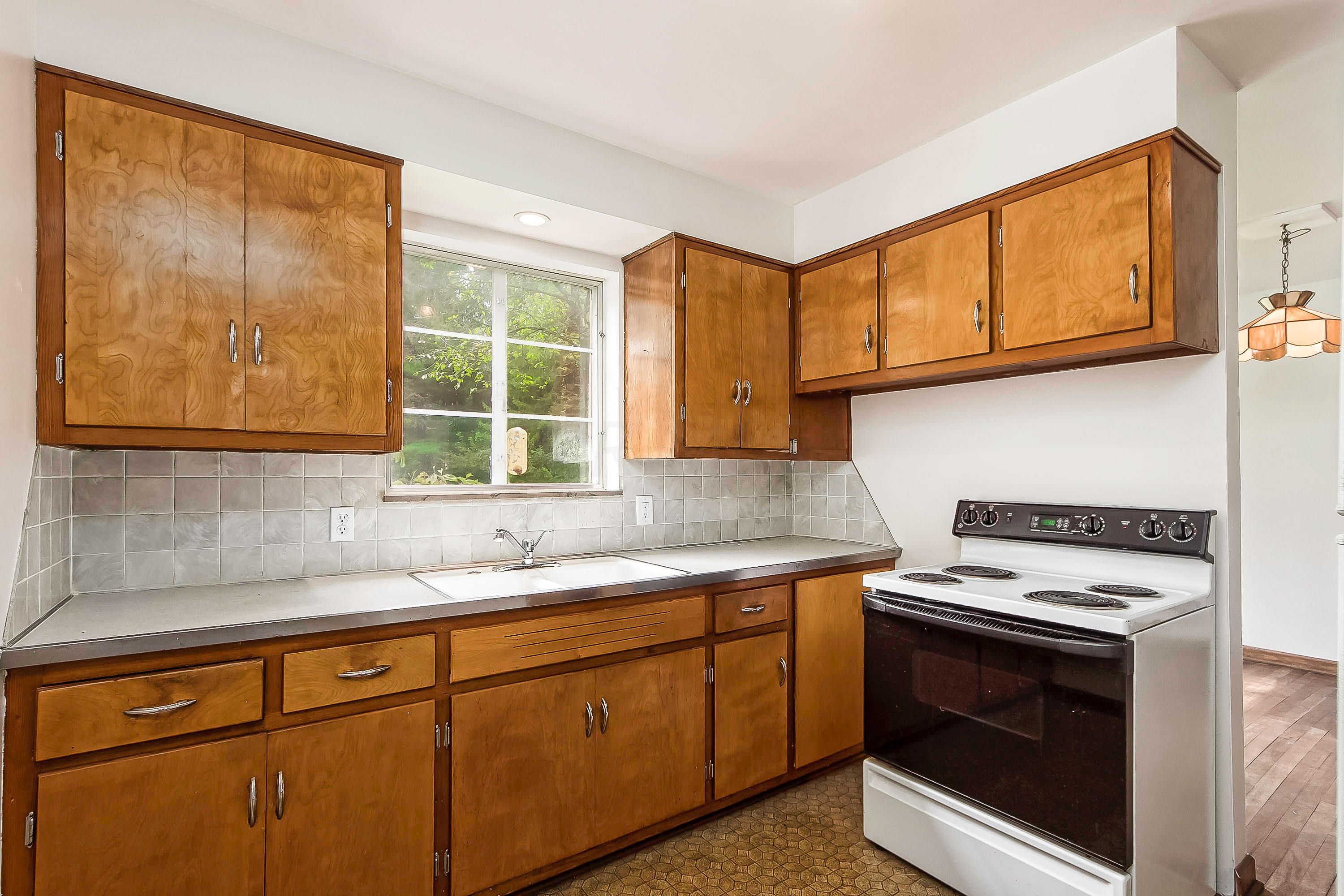1885 Snouffer Road Columbus, OH 43085 - Photo 9 of 29 Gallery Image 9
