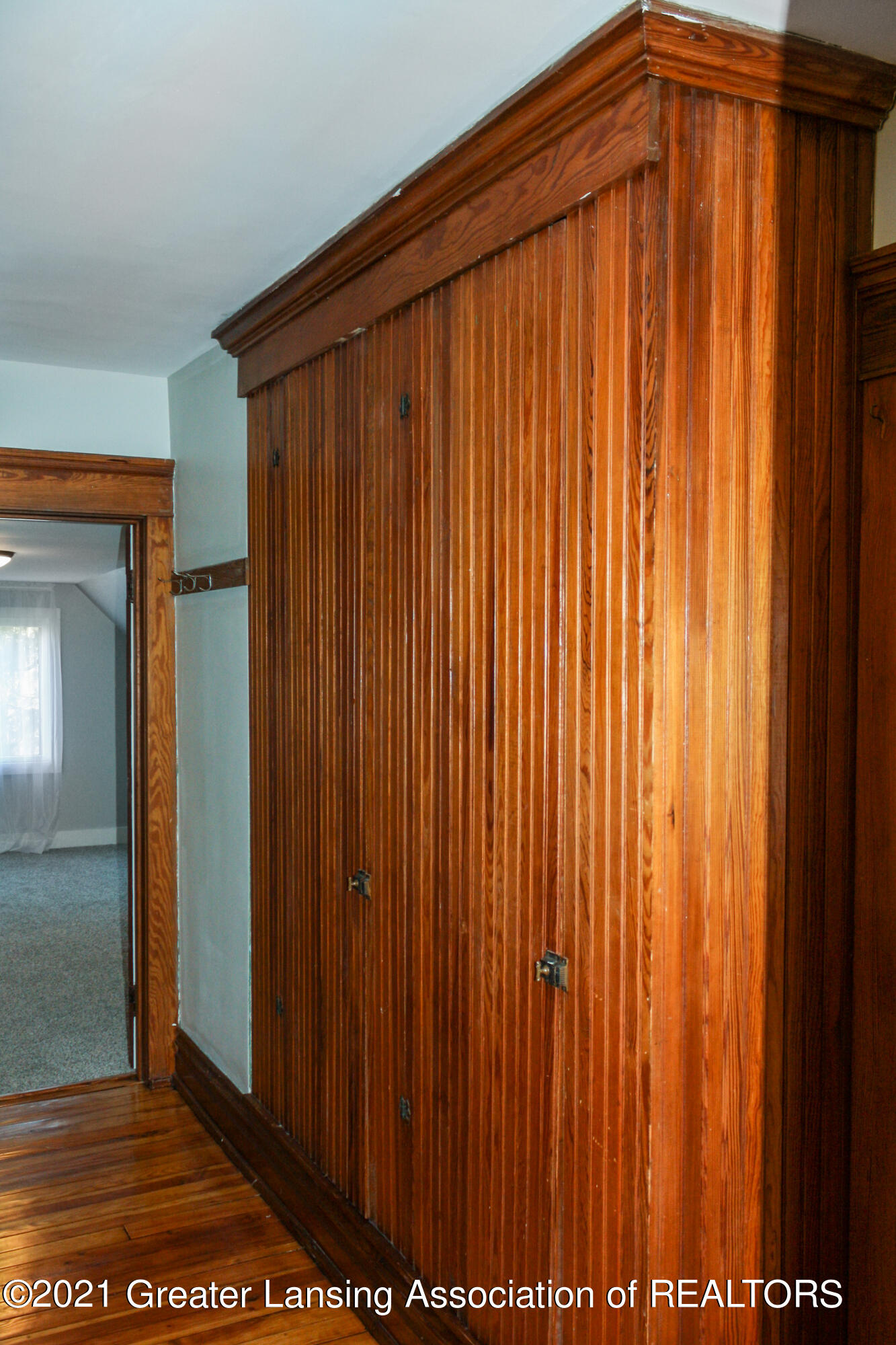 6748 West Beard Road Perry, MI 48872 - Photo 30 of 40 Hallway