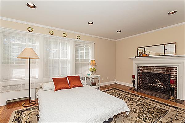 58 Mishawum Road, Unit 3 Woburn, MA 01801 - Photo 14 of 28 Gallery Image 14