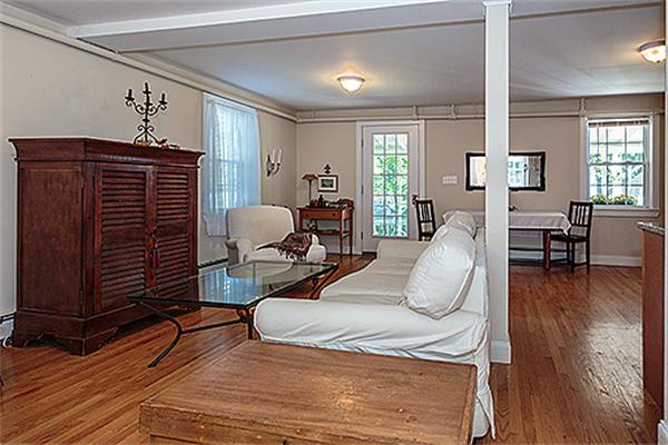 58 Mishawum Road, Unit 3 Woburn, MA 01801 - Photo 8 of 28 Gallery Image 8