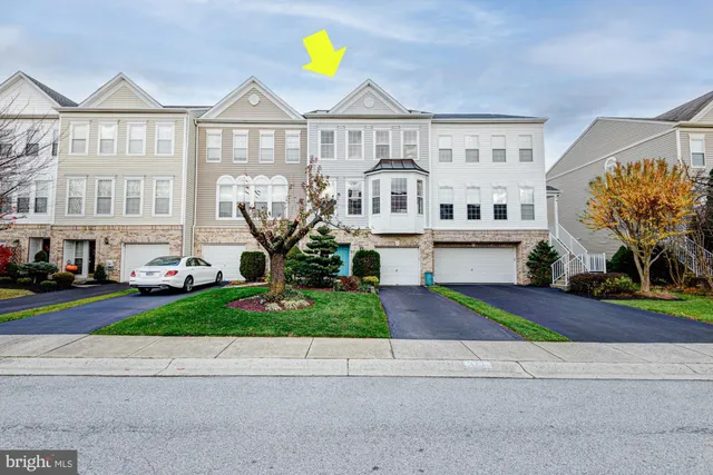 $450,000 | 327 Rockmeade Drive, Wilmington, DE 19810