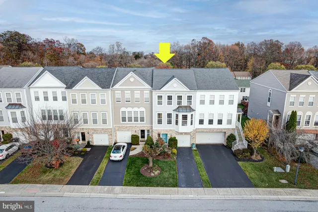 $450,000 | 327 Rockmeade Drive, Wilmington, DE 19810