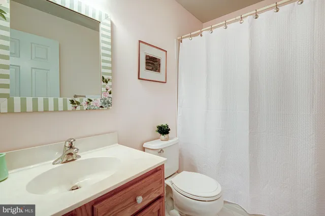 $450,000 | 327 Rockmeade Drive, Wilmington, DE 19810