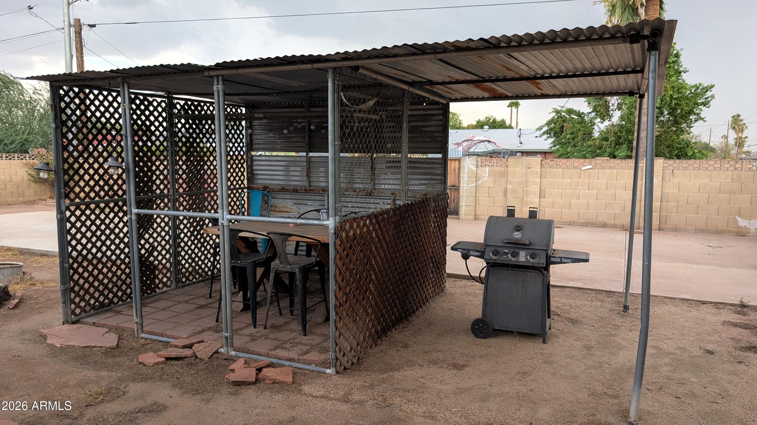 2245 West Osborn Road Phoenix, AZ 85015 - Photo 19 of 29 BBQ Dining Hut